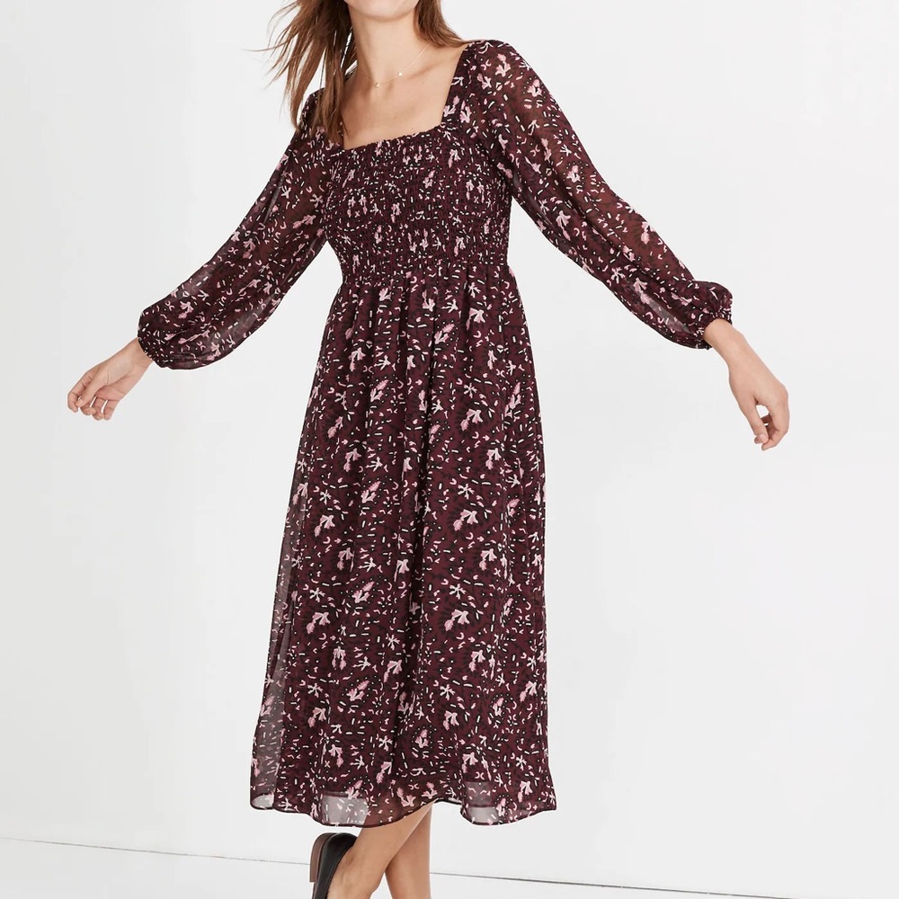 Madewell (Re)sourced Georgette Sheer-Sleeve Smocked Midi Dress in Rich Paisley